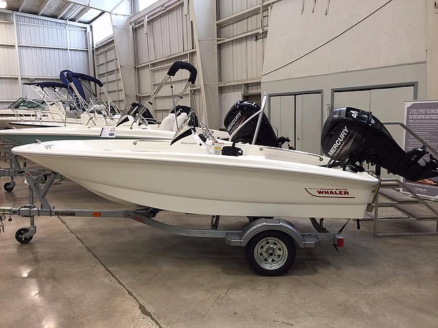 2015 Boston Whaler 130 Super Sport Photo