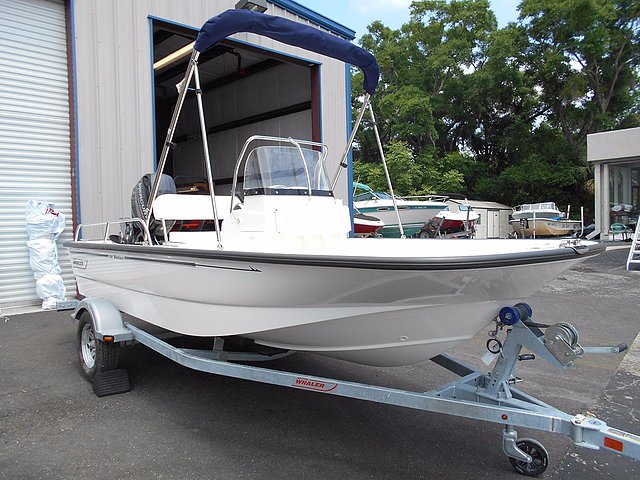 2015 Boston Whaler 150 Montauk Photo