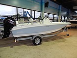 15 Boston Whaler 170 Dauntless