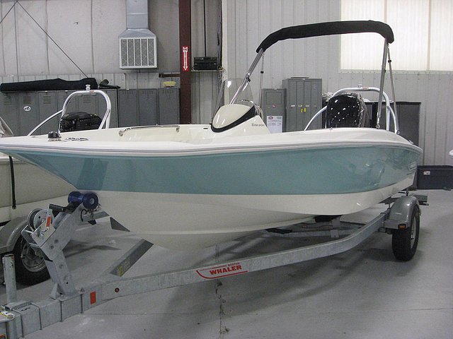 2015 Boston Whaler 170 Super Sport Photo