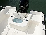 2015 Boston Whaler 190 Montauk Photo #12