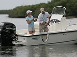 2015 Boston Whaler 190 Outrage Photo #3