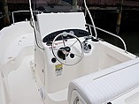2015 Boston Whaler 190 Outrage Photo #5