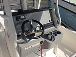 2015 Boston Whaler 210 Dauntless Photo #3
