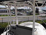 2015 Boston Whaler 210 Dauntless Photo #6