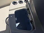 2015 Boston Whaler 210 Dauntless Photo #4