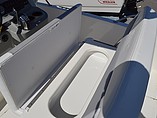 2015 Boston Whaler 210 Dauntless Photo #8