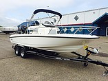 2015 Boston Whaler 210 Dauntless Photo #8