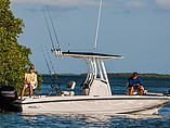 15 Boston Whaler 210 Dauntless
