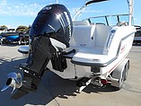 2015 Boston Whaler 230 Vantage Photo #9