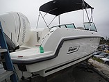 2015 Boston Whaler 230 Vantage Photo #4