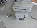 2015 Boston Whaler 230 Vantage Photo #8