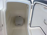 2015 Boston Whaler 230 Vantage Photo #11