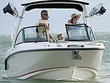 2015 Boston Whaler 230 Vantage Photo #4