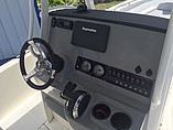 2015 Boston Whaler 240 Dauntless Photo #4