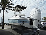 2015 Boston Whaler 240 Dauntless Photo #4