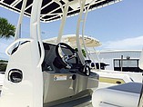 2015 Boston Whaler 240 Dauntless Photo #11