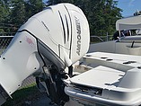 2015 Boston Whaler 240 Dauntless Photo #3