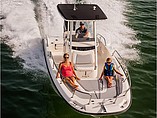 2015 Boston Whaler 240 Dauntless Photo #2