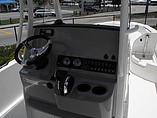 2015 Boston Whaler 240 Dauntless Photo #2