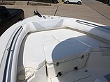 2015 Boston Whaler 250 Outrage Photo #32