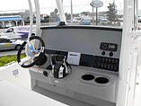 2015 Boston Whaler 270 Dauntless Photo #2