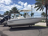 15 Boston Whaler 270 Dauntless
