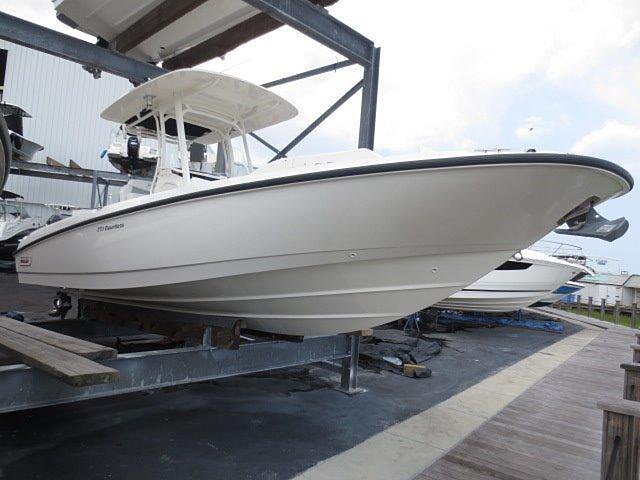 2015 Boston Whaler 270 Dauntless Photo