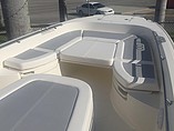 2015 Boston Whaler 270 Dauntless Photo #7