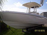 15 Boston Whaler 270 Dauntless