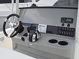 2015 Boston Whaler 270 Dauntless Photo #7