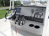 2015 Boston Whaler 270 Dauntless Photo #3