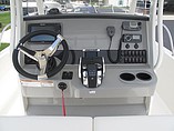 2015 Boston Whaler 270 Dauntless Photo #16