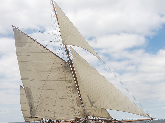1890 Classic Yawl Photo