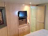 1997 Carver 405 Aft Cabin Photo #60