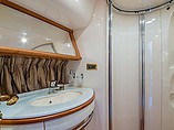 2010 Azimut 62 Evolution Express Photo #32