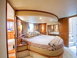 2010 Azimut 62 Evolution Express Photo #40