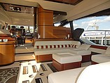 2010 Azimut 70 Photo #26