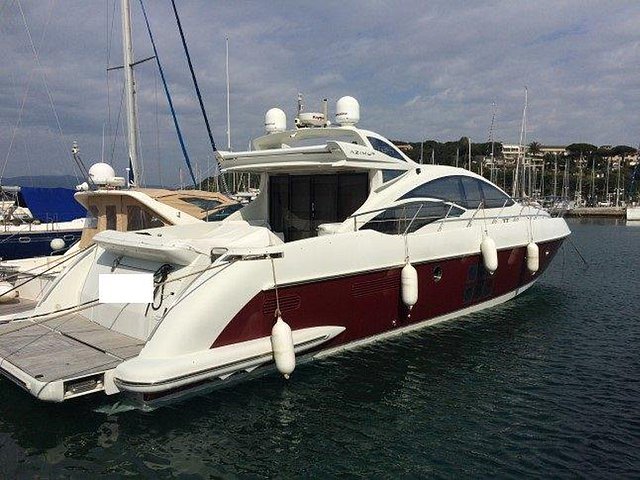 2010 Azimut 62s Photo