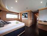 2010 Custom Line Navetta 26 Photo #19