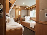 2010 Custom Line Navetta 26 Photo #25