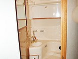 1996 Sea Ray 450 Sundancer Photo #26