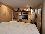1997 Carver 405 Aft Cabin Photo #26