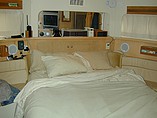 1997 Carver 405 Aft Cabin Photo #28