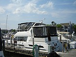 1997 Carver 405 Aft Cabin Motor Yacht Photo #2