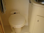 1997 Carver 405 Aft Cabin Motor Yacht Photo #22