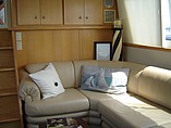 1997 Carver 405 Aft Cabin Motor Yacht Photo #32