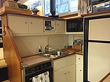 1997 Carver 430 Cockpit Motor Yacht Photo #17