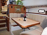 1997 Carver 440 Aft Cabin Motor Yacht Photo #33