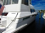 1997 Carver 455 Aft Cabin Motoryacht Photo #2